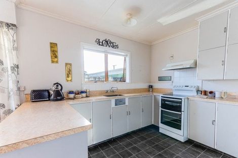 Photo of property in 38 Konini Street, Tawhero, Whanganui, 4501