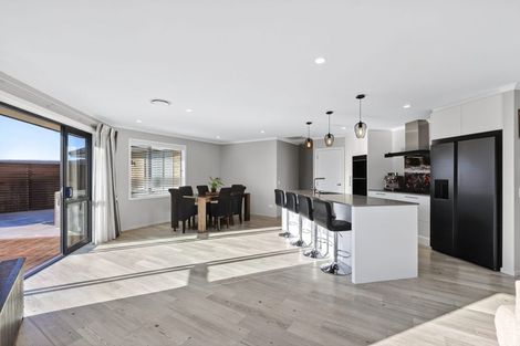 Photo of property in 14 Huntaway Close, Stoke, Nelson, 7011