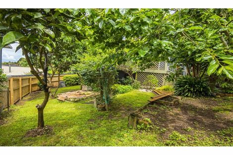 Photo of property in 8a Granfield Place, Te Kamo, Whangarei, 0112