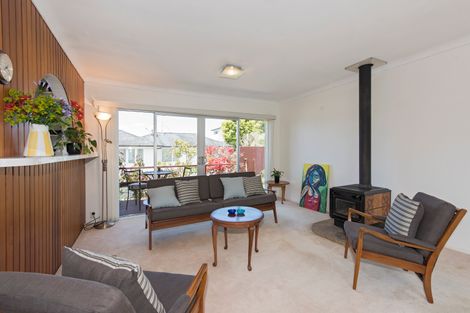 Photo of property in 1/22 Valley Road, Browns Bay, Auckland, 0630