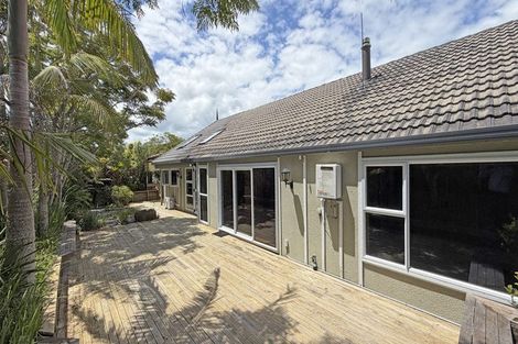 Photo of property in 50 Balmain Road, Chatswood, Auckland, 0626