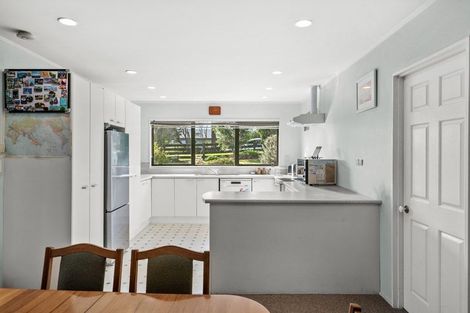 Photo of property in 209 Kaipara Road, Papakura, 2582