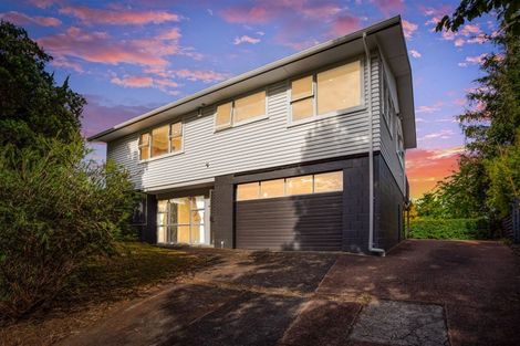 Photo of property in 12 Crompton Road, Massey, Auckland, 0614