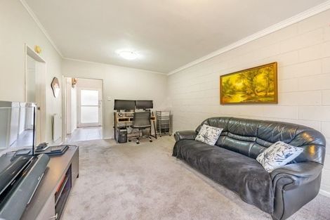 Photo of property in 3/5 Bridge Street, Melling, Lower Hutt, 5010