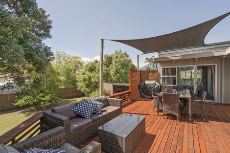 Photo of property in 15 Mccormick Place, Pauanui, Hikuai, 3579