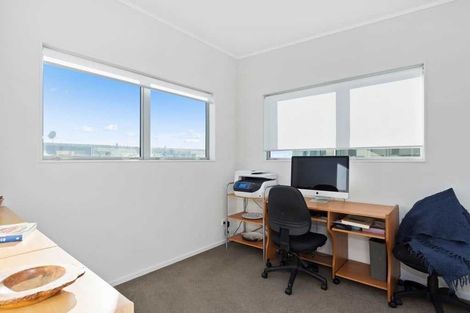 Photo of property in 31 Reynolds Place, Papamoa Beach, Papamoa, 3118