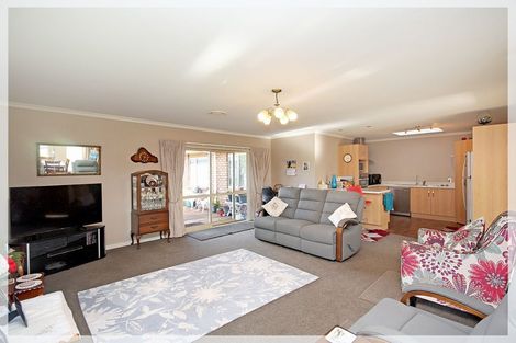 Photo of property in 8 Teppett Place, Foxton Beach, Foxton, 4815