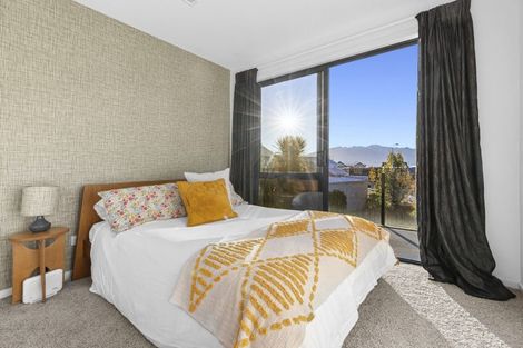 Photo of property in 30 Niger Street, Wanaka, 9305