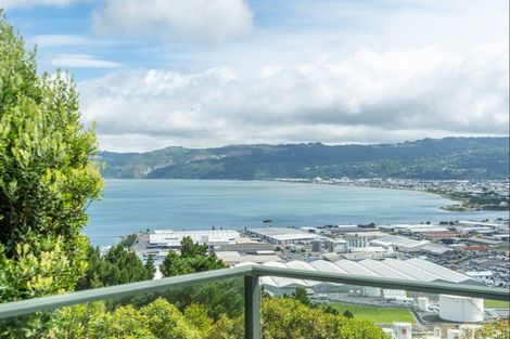 Photo of property in 69 Howard Road, Point Howard, Lower Hutt, 5013