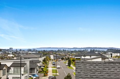 Photo of property in 60 Godfrey Drive, Orewa, 0931