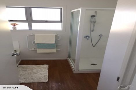 Photo of property in 53a Stottholm Road, Titirangi, Auckland, 0604