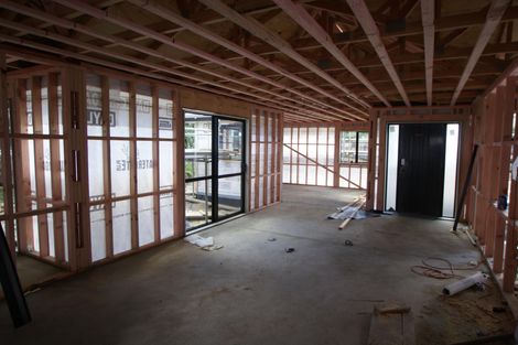 Photo of property in 3a Crompton Road, Massey, Auckland, 0614