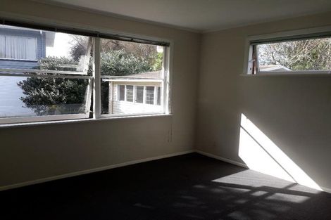 Photo of property in 17 Sylvia Road, Hillcrest, Auckland, 0627