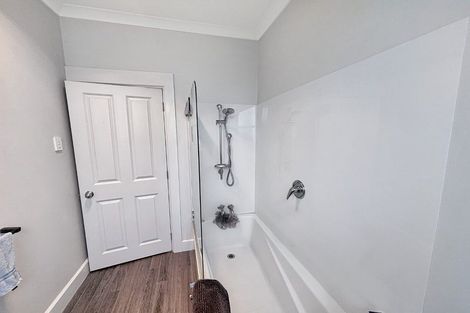 Photo of property in 68 Allardice Street, Dannevirke, 4930