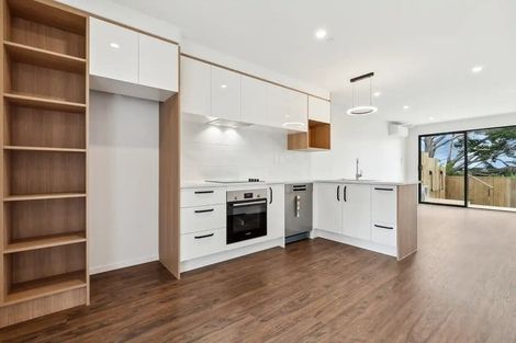 Photo of property in 56 Ramwall Place, Weymouth, Auckland, 2103
