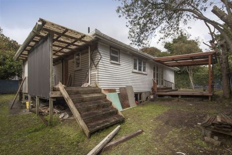 Photo of property in 110 Lynwood Road, New Lynn, Auckland, 0600