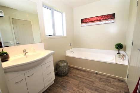 Photo of property in 9 Thomson Street, Green Island, Dunedin, 9018
