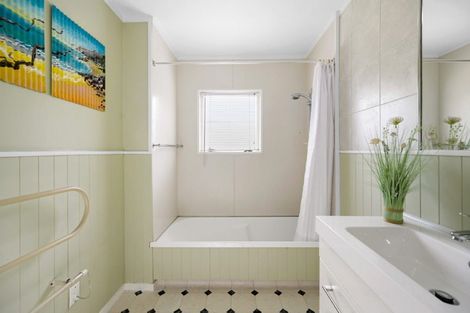 Photo of property in 53 Splitt Avenue, Glenview, Hamilton, 3206