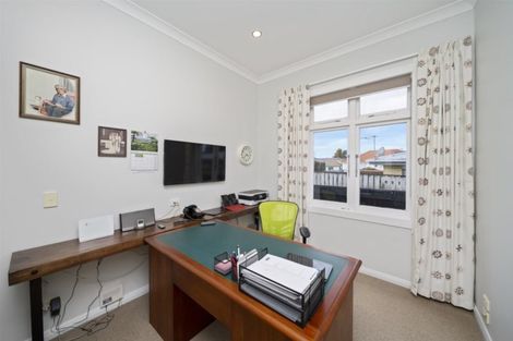 Photo of property in 30 Puriri Street, Hawera, 4610