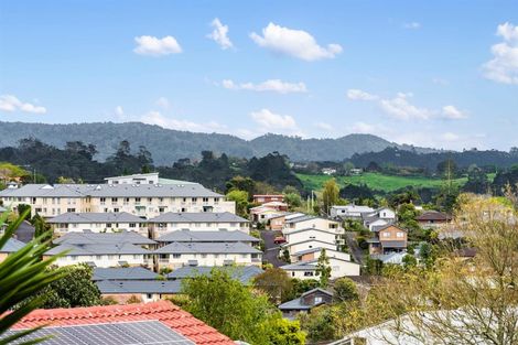 Photo of property in 64 Sunvue Road, Glen Eden, Auckland, 0602