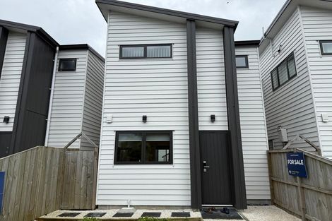 Photo of property in 105 Grove Road, Papakura, 2110