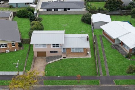 Photo of property in 24 Larnach Street, St Andrews, Hamilton, 3200