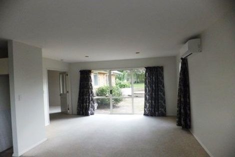Photo of property in 76 Ravensdale Rise, Westmorland, Christchurch, 8025