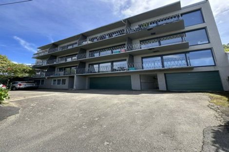 Photo of property in Barton Flats, 1/9-11 Barton Terrace, Thorndon, Wellington, 6011