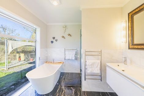 Photo of property in 136a Lindsay Road, Waipukurau, 4283