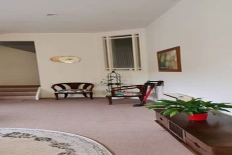 Photo of property in 2 Myers Grove, Churton Park, Wellington, 6037