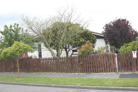 Photo of property in 28 Ingrid Street, Parklands, Christchurch, 8083