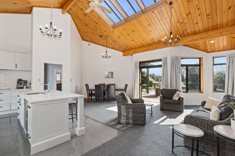 Photo of property in 58 Saint Kilda Road, Cambridge, 3493