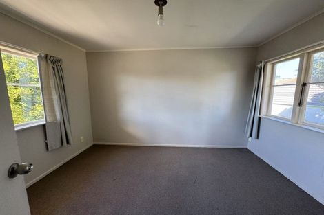 Photo of property in 572 Beach Road, Rothesay Bay, Auckland, 0630