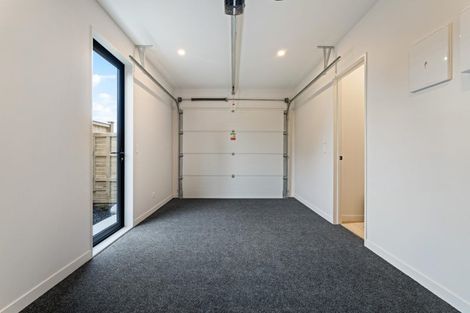 Photo of property in 55 Puihi Crescent, Massey, 0614