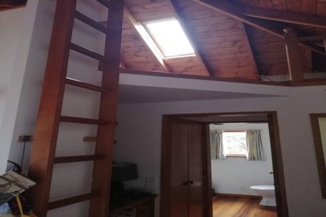 Photo of property in 43 Totara Street, Eastbourne, Lower Hutt, 5013
