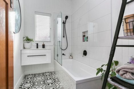 Photo of property in 70 Leith Street, Te Awamutu, 3800