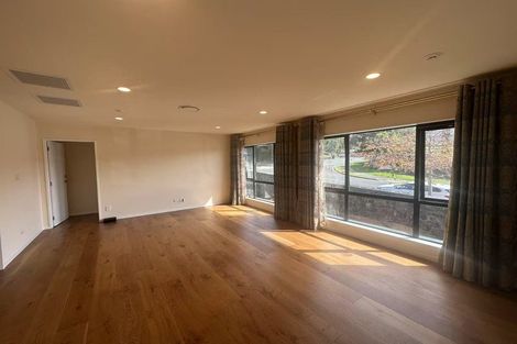 Photo of property in 86 Fairview Avenue, Fairview Heights, Auckland, 0632