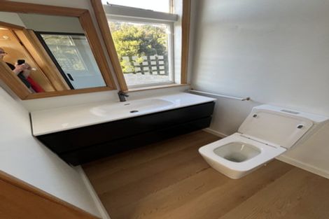 Photo of property in 24 Valley Road, Cashmere, Christchurch, 8022