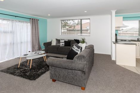 Photo of property in 7a Margarita Rise, Pukekohe, 2120