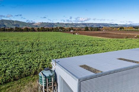 Photo of property in 42 Hunter Street, Edendale, 9825