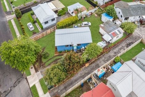 Photo of property in 46 Pukeroa Place, Papakura, 2110