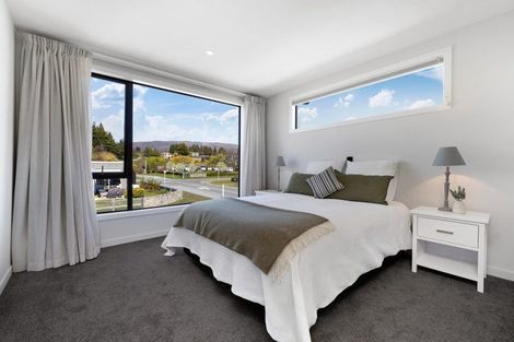 Photo of property in 14 Primary Lane, Wanaka, 9305