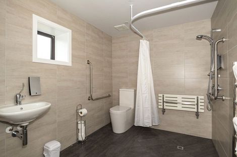 Photo of property in 63 Savage Crescent, West End, Palmerston North, 4412