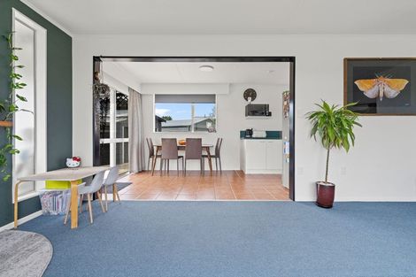 Photo of property in 39 Heather Street, Levin, 5510