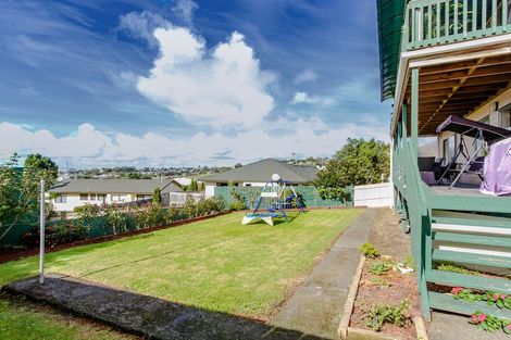 Photo of property in 81 Garton Drive, Massey, Auckland, 0614