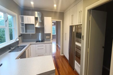 Photo of property in 10 Baroda Street, Khandallah, Wellington, 6035