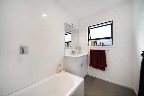 Photo of property in 24 Lyncroft Street, Mangere East, Auckland, 2024