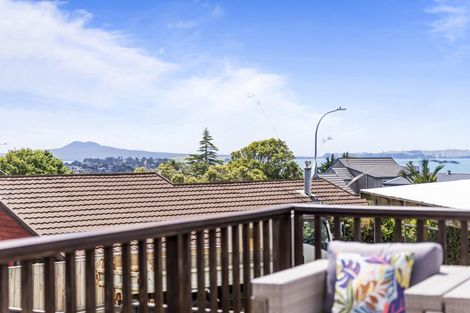 Photo of property in 98 Bleakhouse Road, Howick, Auckland, 2014