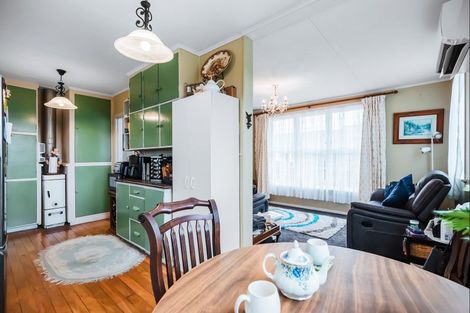 Photo of property in 37 Te Takinga Street, Turangi, 3334