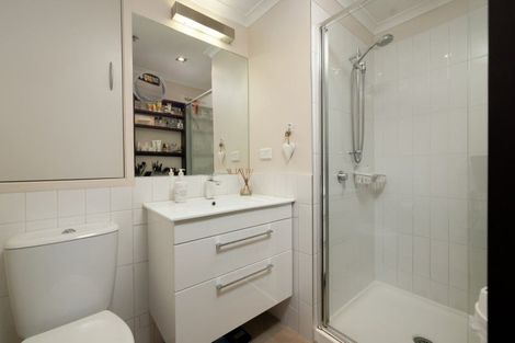 Photo of property in 305/332 Maunganui Road, Mount Maunganui, 3116